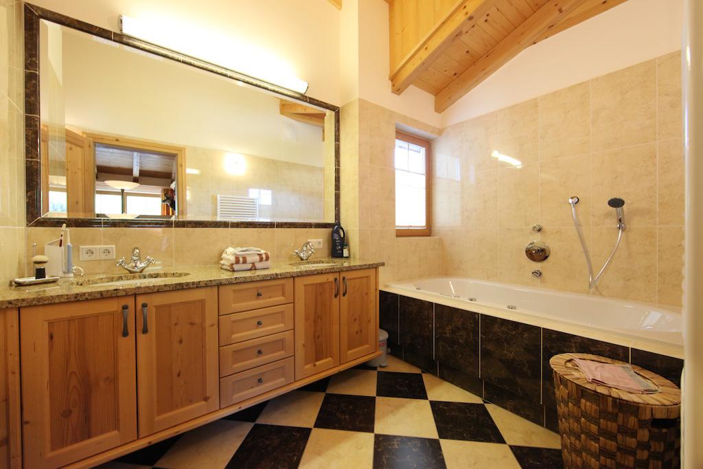 Penthouse Kitzpanorama Apartment Kaprun Phòng bức ảnh